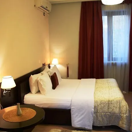 Eagle Hotel 3*