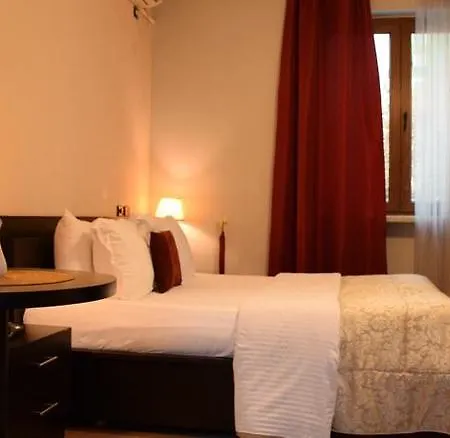 Hotel Eagle 3*