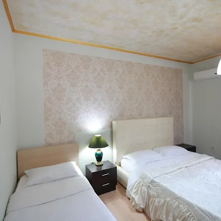 Hotel Eagle 3*